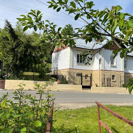 Villa Dom Pod Matyska à Radziechowy Extérieur photo